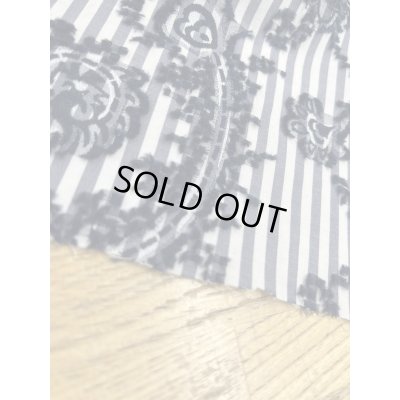 画像9: 生地：綿ポリエステル混 ストライプ刺繍カットジャガード（グレー）