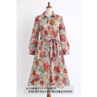 生地：綿100％ジャガード フラワープリント（キナリ×赤×オレンジ×緑）