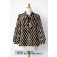 生地：ポリエステル100％Newヴィーナスデシンリング柄（濃紺×ベージュ）