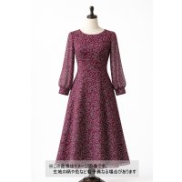 生地：ポリエステル100％花唐草プリント（ボルドー×グレー）