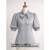 生地：ポリストレッチサテンストライプ（グレー）