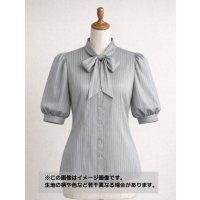 生地：ポリストレッチサテンストライプ（グレー）