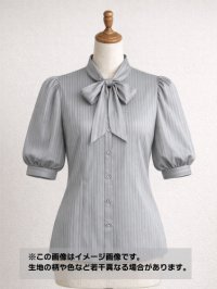 生地：ポリストレッチサテンストライプ（グレー）