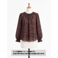生地：ポリエステル100％ツイード風プリントジョーゼット（レッドブラウン系）