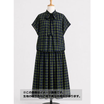 画像1: 生地：ポリエステル100％手描き風格子プリント デシン（ネイビー×蛍光グリーン）