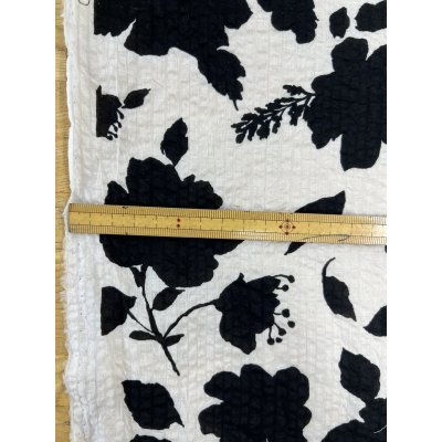 画像3: 生地：綿100％ 綿80ローンミラクルウェーブプリント（オフ白×ブラック）