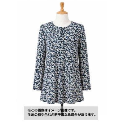 画像1: 生地：ポリエステル 花柄プリント（紺／白）