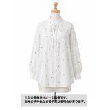 生地：綿100％ ランダム星柄コットン（白地）