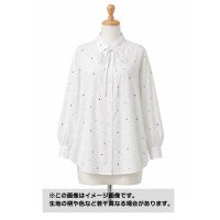 生地：綿100％ ランダム星柄コットン（白地）