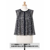 生地：ポリエステル100％75dシフォンジョーゼット 花柄プリント（紺）