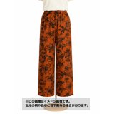 生地：ポリエステル100%ボタニカルプリント ナチュラルクロス（ブラウン）