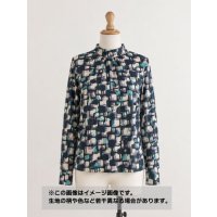生地：ポリエステル100％2WAYジオメトリック柄ニット（ベージュ／黒・ターコイズ）