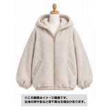 生地：ポリエステル等混率不明　シープボア（ベージュ杢）