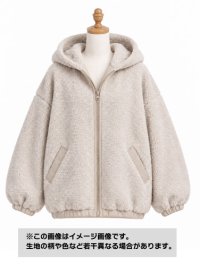 生地：ポリエステル等混率不明　シープボア（ベージュ杢）