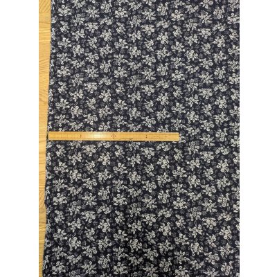 画像2: 生地：ポリエステル100％ 花柄プリント マロニカブッチャー（紺地／白）