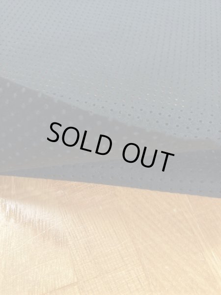 画像4: 生地:合皮レザーパンチング穴あき加工(黒) (4)