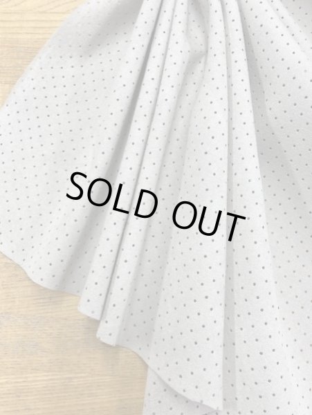 画像5: 生地:合皮レザーパンチング穴あき加工(ライトグレー) (5)