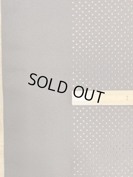 画像2: 生地:合皮レザーパンチング穴あき加工(茶) (2)