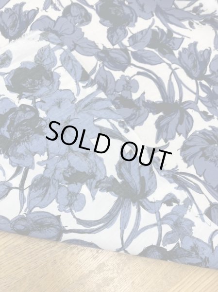 画像3: 生地:ポリエステル100%花柄(グレーネイビー) (3)