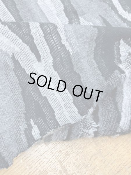 画像4: 生地:木目調ジャガード綿ニット(黒/グレー) (4)