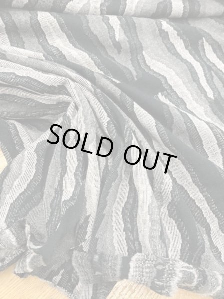 画像5: 生地:木目調ジャガード綿ニット(黒/グレー) (5)