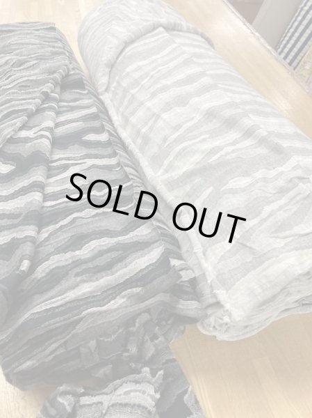 画像7: 生地:木目調ジャガード綿ニット(ライトグレー/グレー) (7)