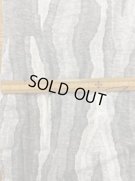 画像2: 生地:木目調ジャガード綿ニット(ライトグレー/グレー) (2)