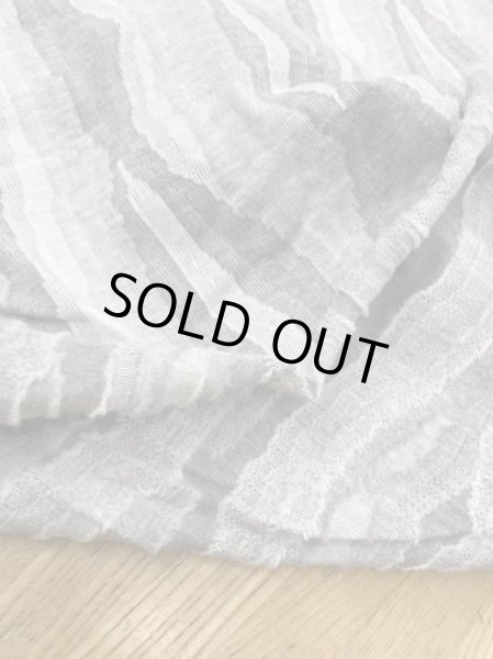 画像4: 生地:木目調ジャガード綿ニット(ライトグレー/グレー) (4)