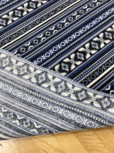 画像3: 生地:ネイティブ柄プリントコットンネル(ブルー・紺) (3)