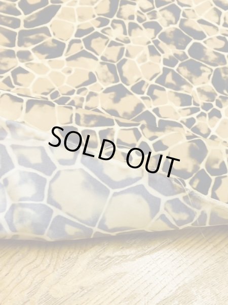 画像4: 生地：へび亀柄ポリエステル（キャメル） (4)