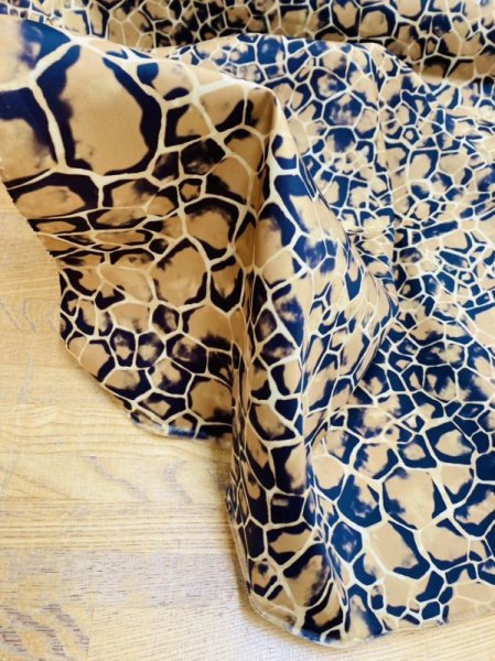 画像6: 生地:へび亀柄ポリエステル(キャメル) (6)