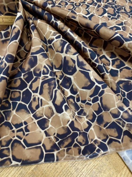 画像5: 生地:へび亀柄ポリエステル(濃ベージュ) (5)