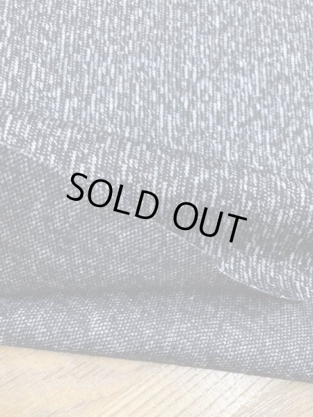 画像4: 生地:ウール/ポリエステルヨロケジャガードニット(黒系) (4)