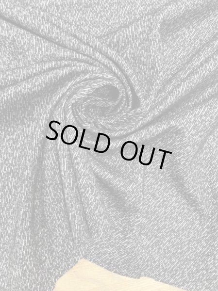 画像6: 生地:ウール/ポリエステルヨロケジャガードニット(黒系) (6)