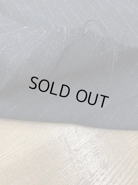 画像4: 生地:薄手ウールガーゼストライプ柄(黒) (4)