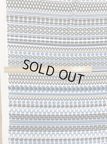 画像1: 生地:ポリエステル100%模様ボーダー柄プリント(水色・紺) (1)