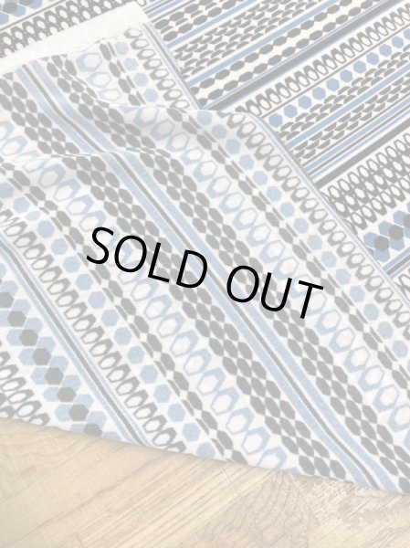 画像3: 生地:ポリエステル100%模様ボーダー柄プリント(水色・紺) (3)