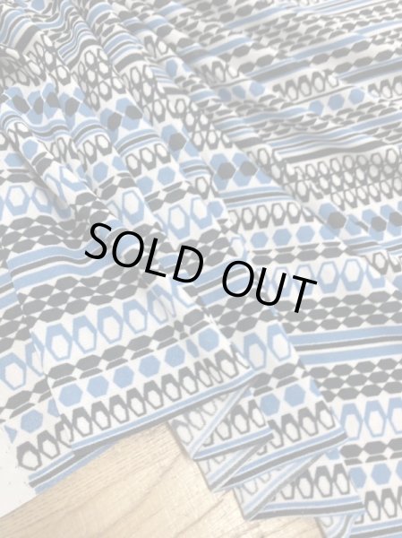 画像5: 生地:ポリエステル100%模様ボーダー柄プリント(水色・紺) (5)