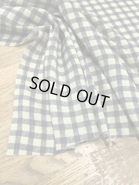 画像4: 生地:チェック柄ポリエステルプリント(くすみグリーン) (4)