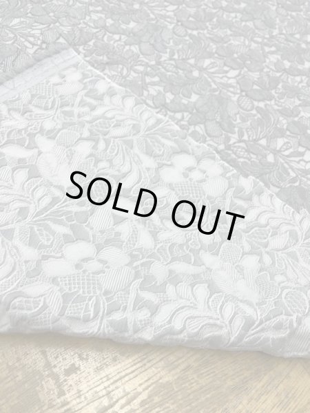 画像3: 生地:ポリエステル100%花柄ジャガード(グレー) (3)