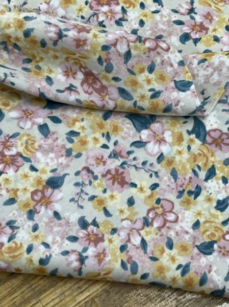 画像3: 生地:ダブル幅ポリエステル100%花柄プリント(クリーム/ピンク) (3)