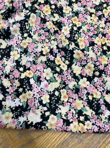 画像3: 生地:ダブル幅ポリエステル100%花柄プリント(黒/黄色) (3)