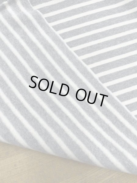 画像3: 生地:綿100%ボーダー柄裏起毛裏毛(グレー/白) (3)