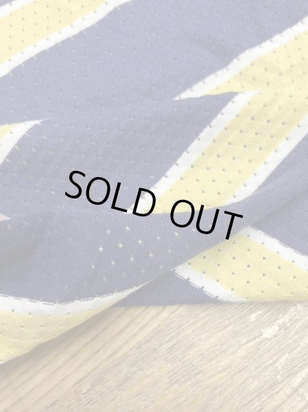 画像4: 生地:綿100%太ボーダー穴あきニット(紺/黄/白) (4)