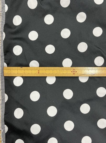 画像3: 生地:ポリエステル100%Wフェイスドットジャガード(黒/白) (3)