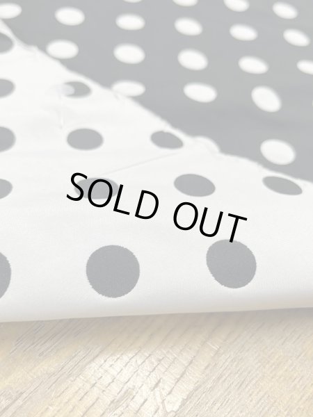 画像4: 生地：ポリエステル100％Wフェイスドットジャガード（黒／白） (4)