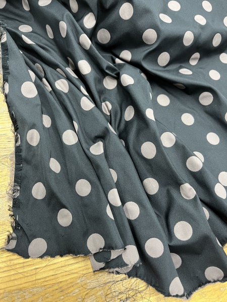 画像6: 生地:ポリエステル100%Wフェイスドットジャガード(黒/ベージュピンク) (6)