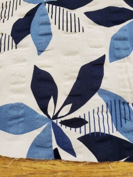 画像5: 生地:綿100%花柄サッカー生地(白/ブルー) (5)