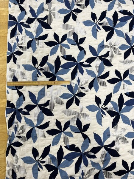 画像4: 生地:綿100%花柄サッカー生地(白/ブルー) (4)