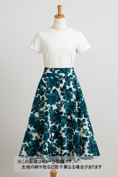 画像1: 生地：花柄膨れ織り（白地×ブルー） (1)